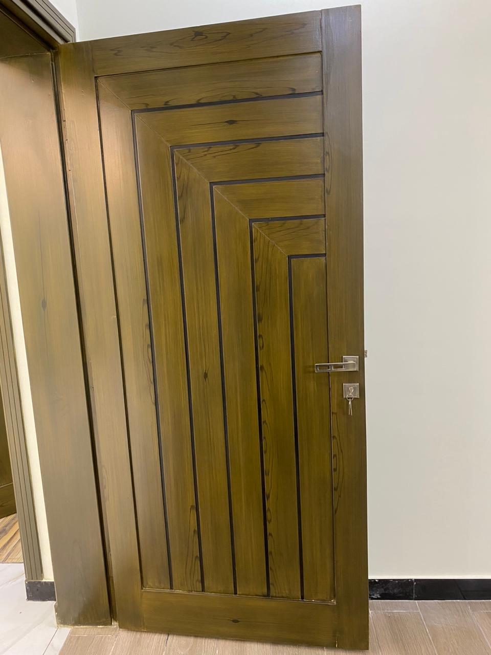 10 Marla fresh House Available For Sale.