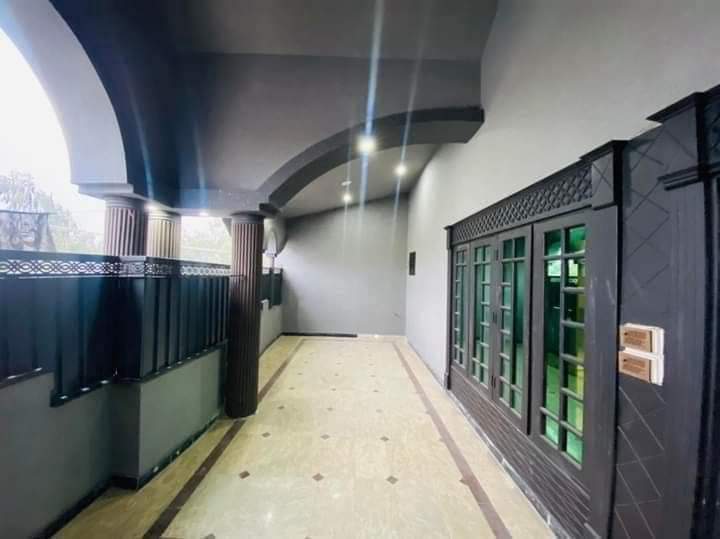 13 MARLA HOUSE AVAILABLE FOR SALE