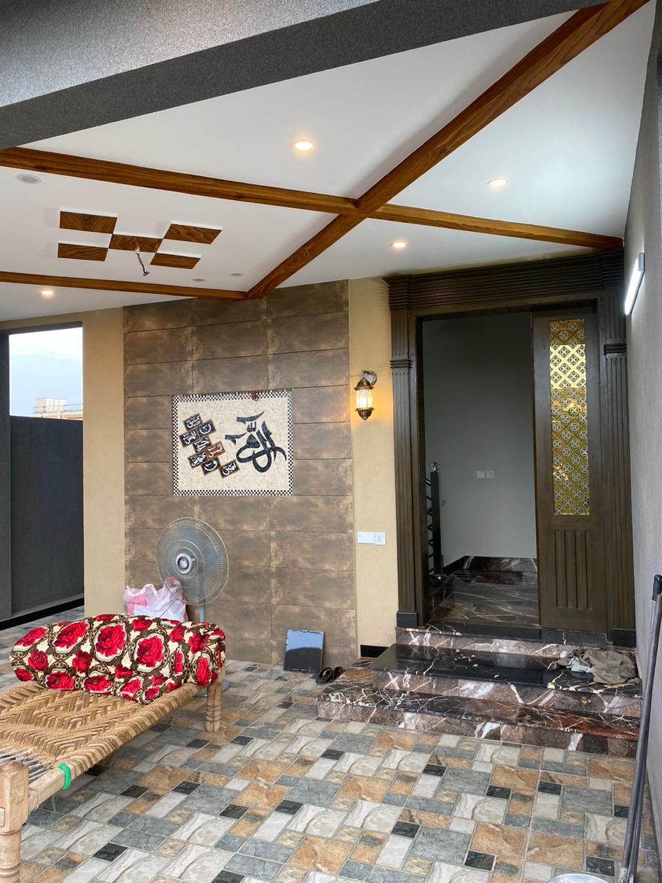 10 Marla fresh House Available For Sale.