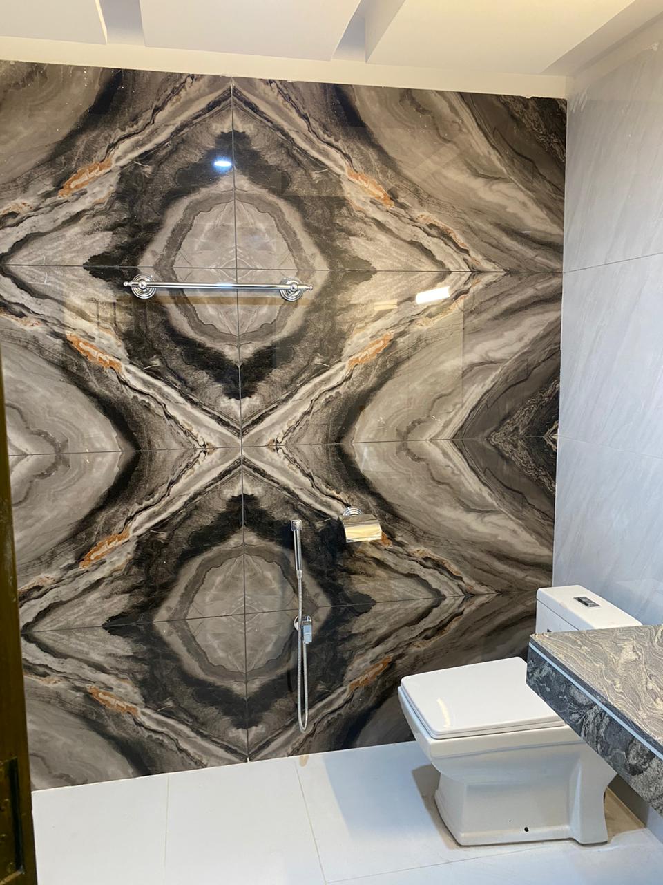 10 Marla fresh House Available For Sale.