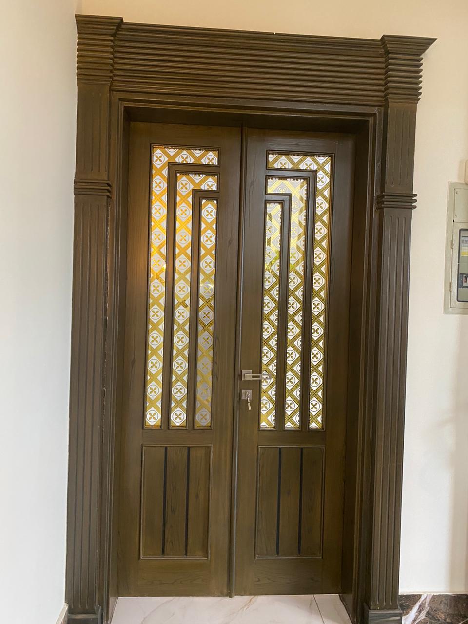 10 Marla fresh House Available For Sale.