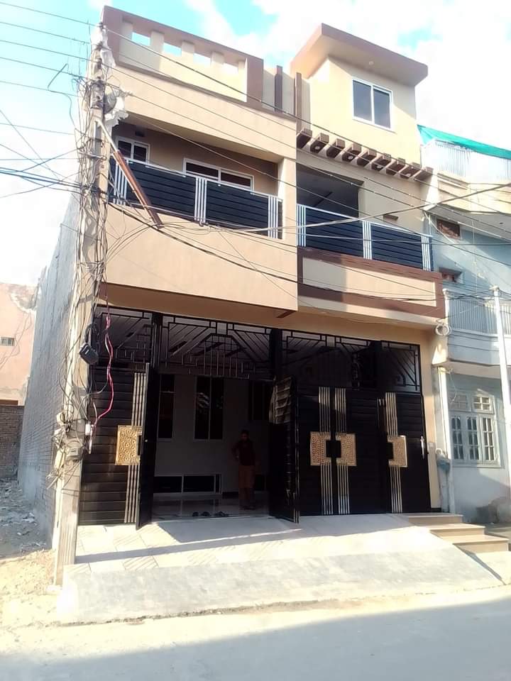 5 MARLA FRESH HOUSE AVAILABLE FOR SALE